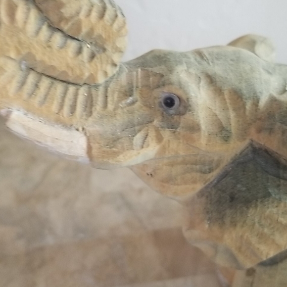 Elephant Sculpture nwot - Picture 3 of 6